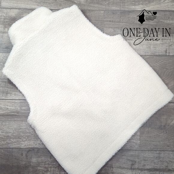 Calvin Klein Sherpa Zip Vest Size M - Picture 5 of 5